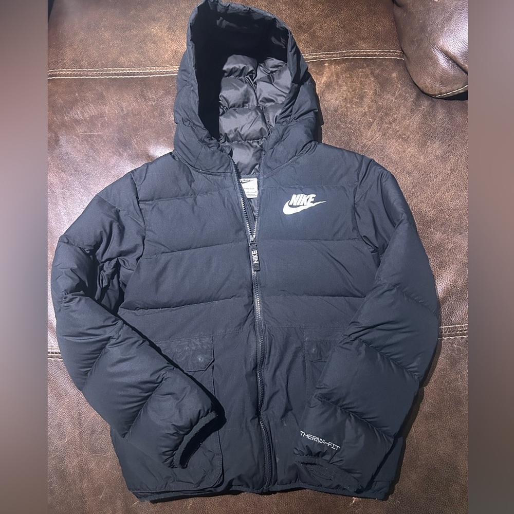 Nike Black Puffer Jacket. Boys size large.